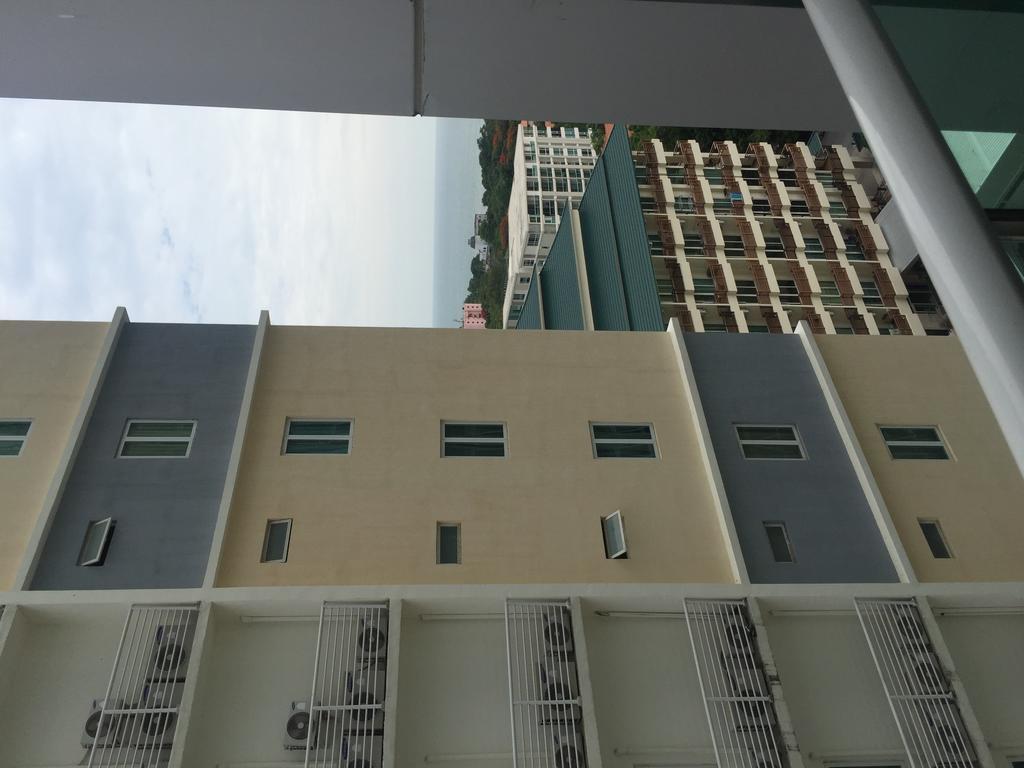 Cosy Beach View Condominium パッタヤー エクステリア 写真